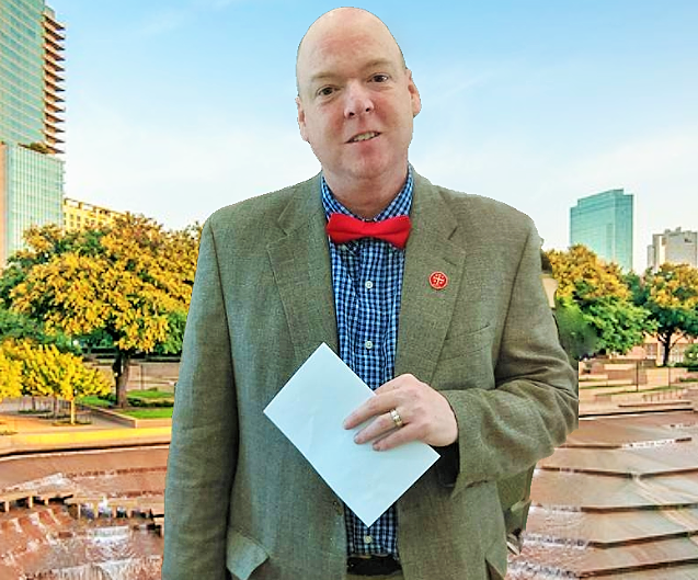 Jeff in front of Ft Worth Water Gardens